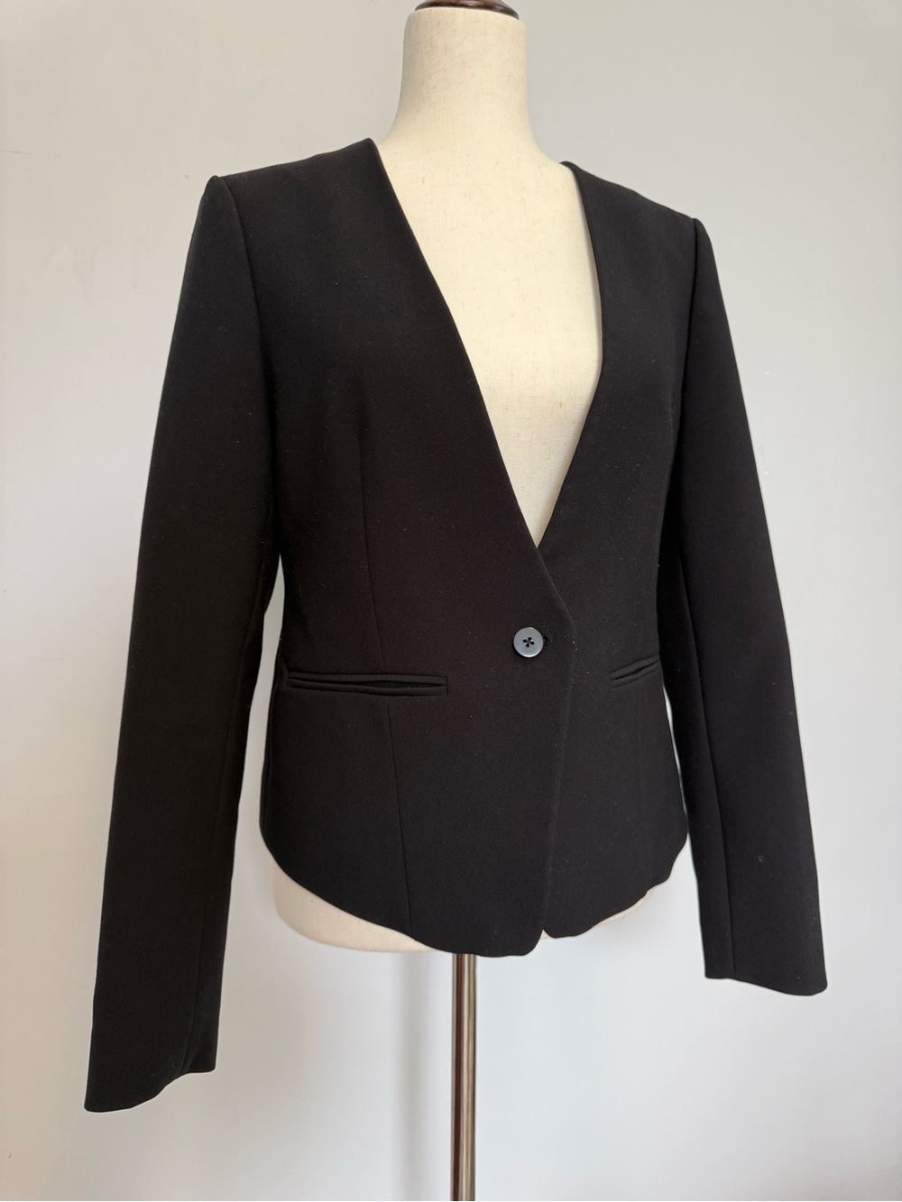 Old Navy Women’s Black Tailored Blazer Size M Single Button